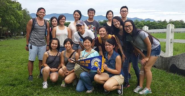 A group of students from the Taiwan Faculty Led Program